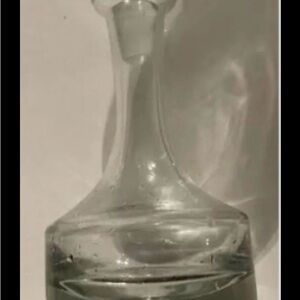 Elegant Clear Glass Decanter